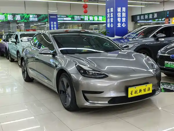 Tesla Model 3 2023