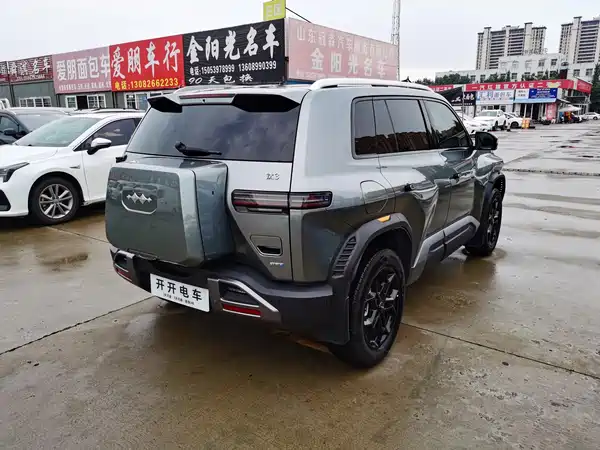 Fangchengbao Titanium 3 2025