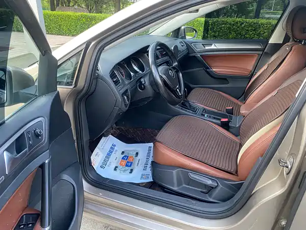Volkswagen Golf 2014