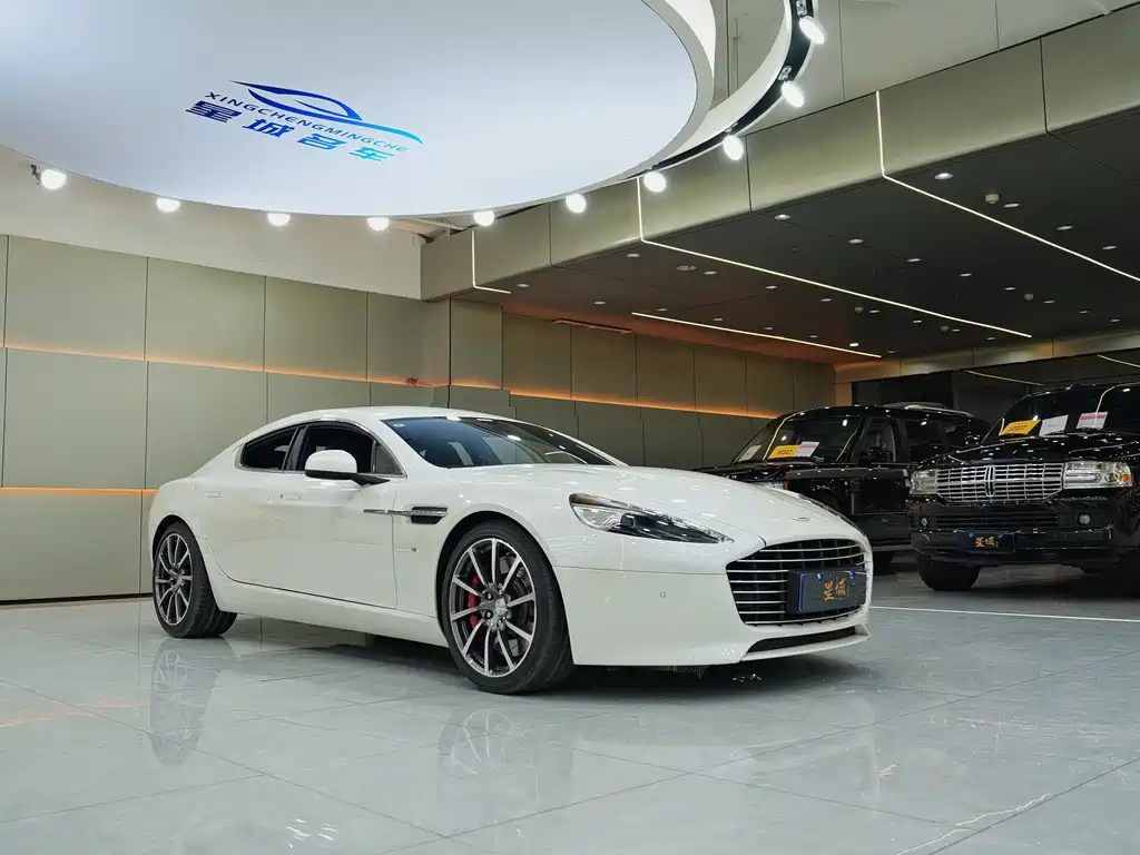 Aston Martin Rapide 2019 — фото 29