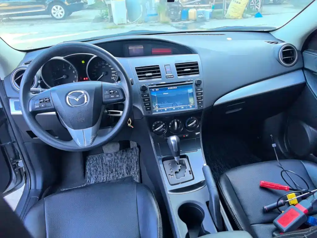 Mazda 3 Xingcheng 2016 — фото 10