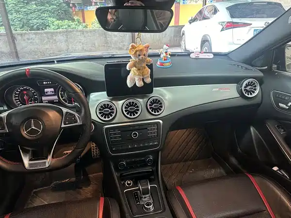 Mercedes-Benz GLA AMG 2017