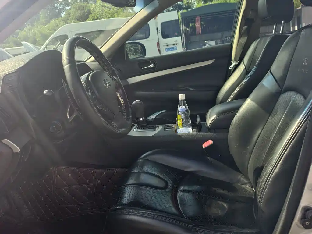 Infiniti G 2008