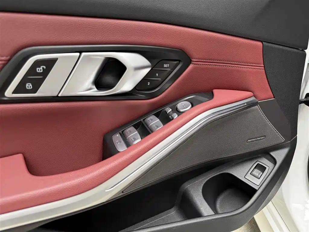 BMW 3 Series 2023 — фото 12