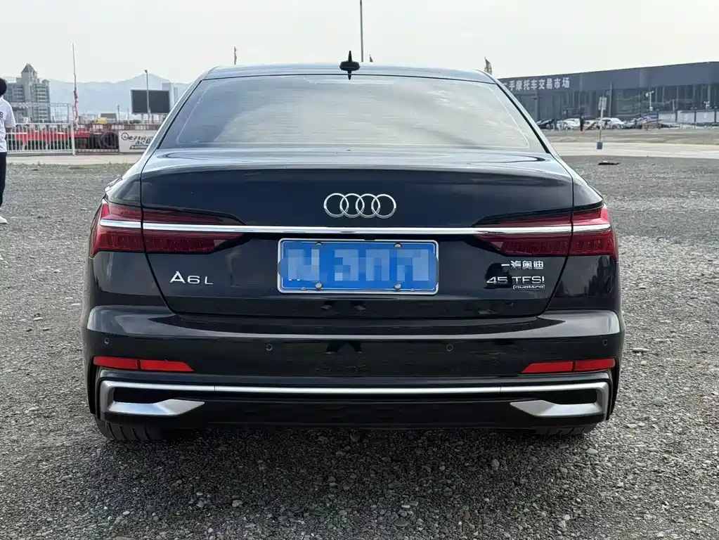 Audi A6L 2024 — фото 5