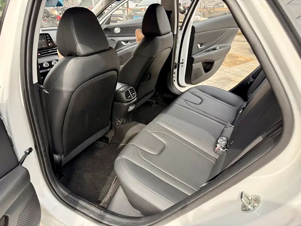 Hyundai Elantra 2026
