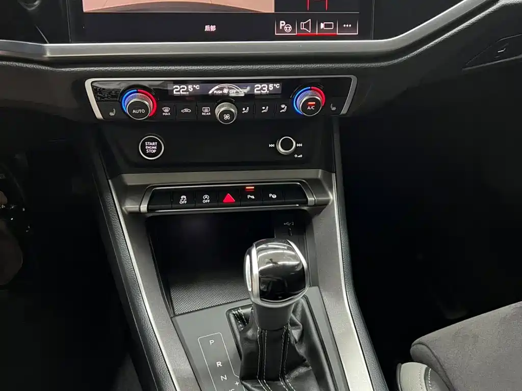 Audi Q3 2022 — фото 15