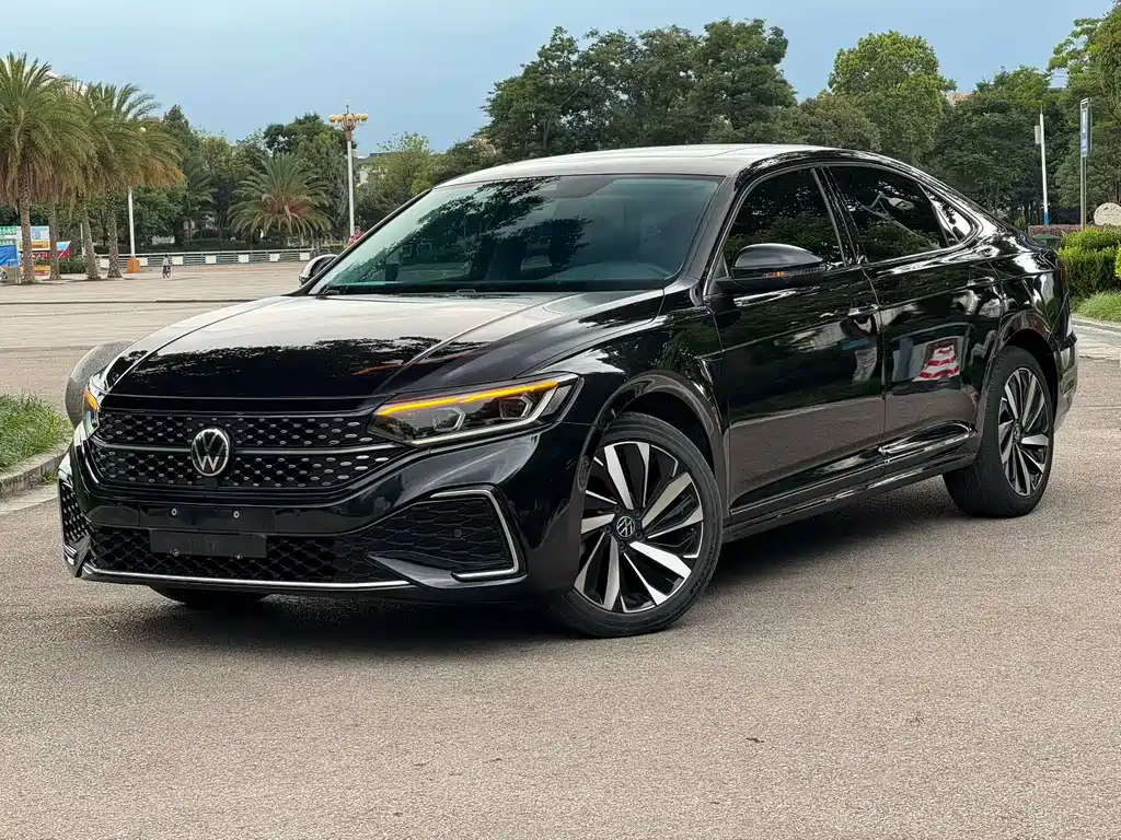 Volkswagen Passat 2022