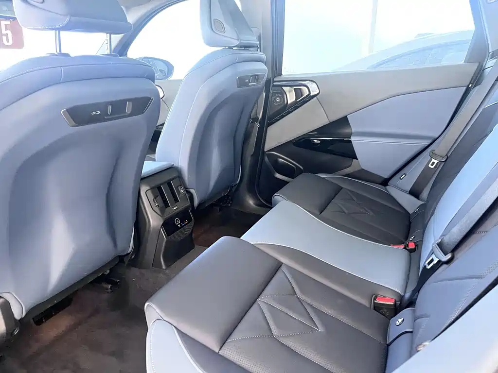 BMW X3 2025 — фото 12