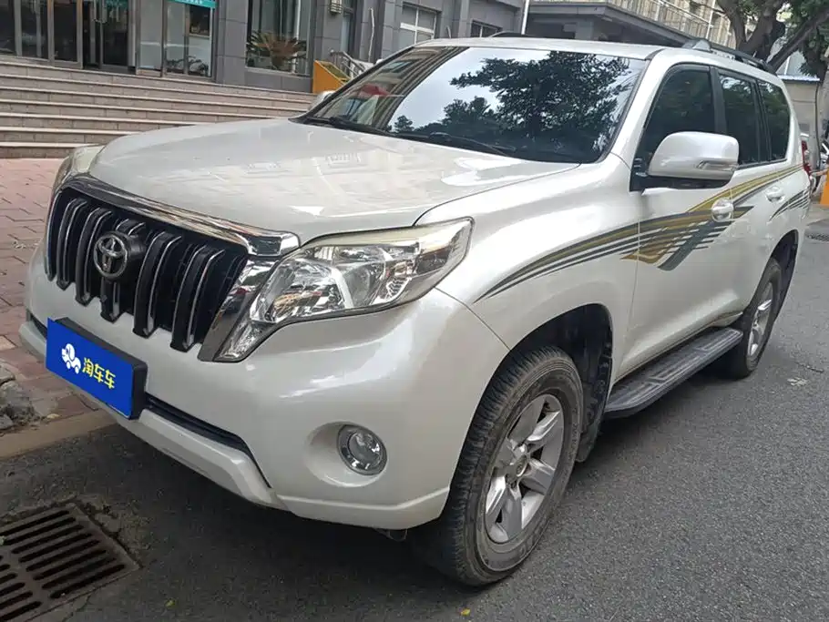 Toyota Prado 2017 — фото 1