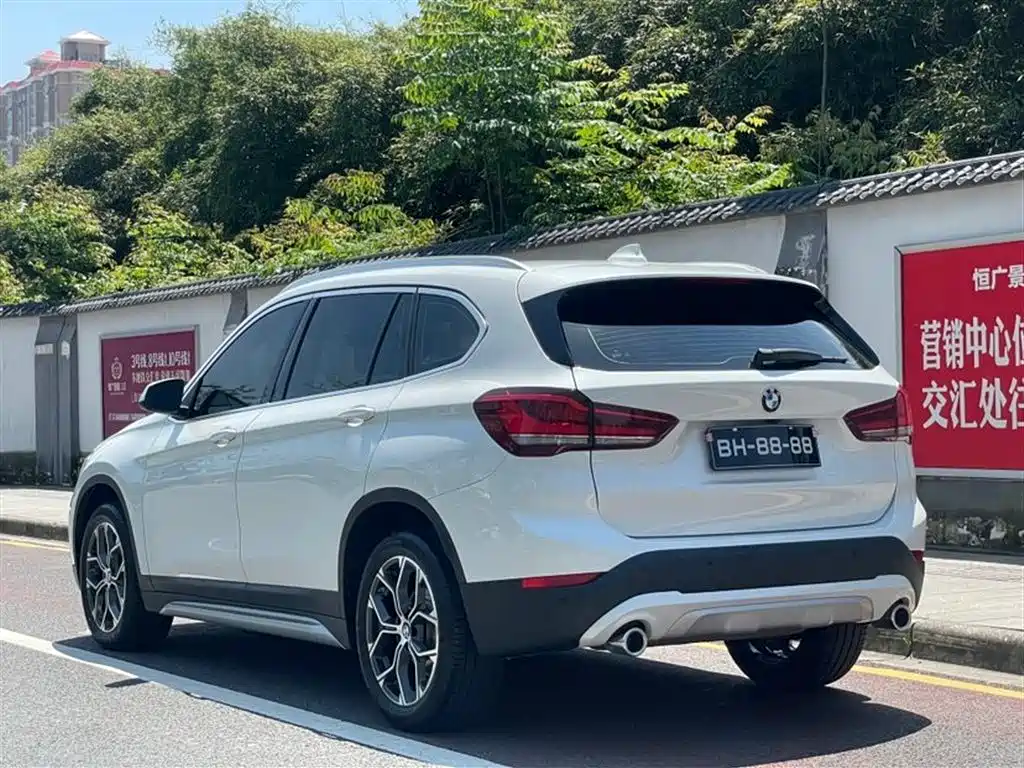 BMW X1 2022 — фото 4