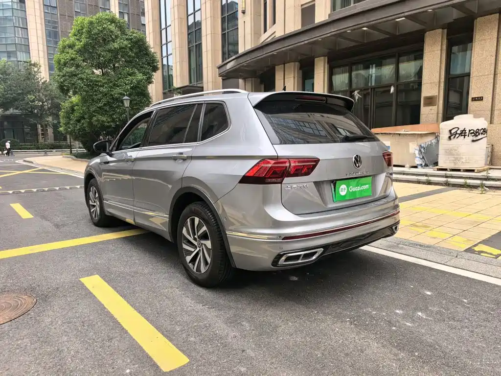 Volkswagen Tiguan L PHEV 2022 — фото 23