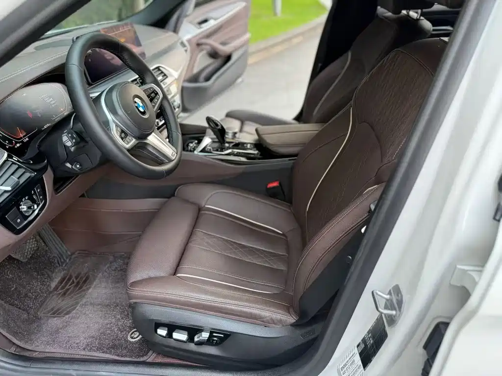 BMW 5 Series 2021