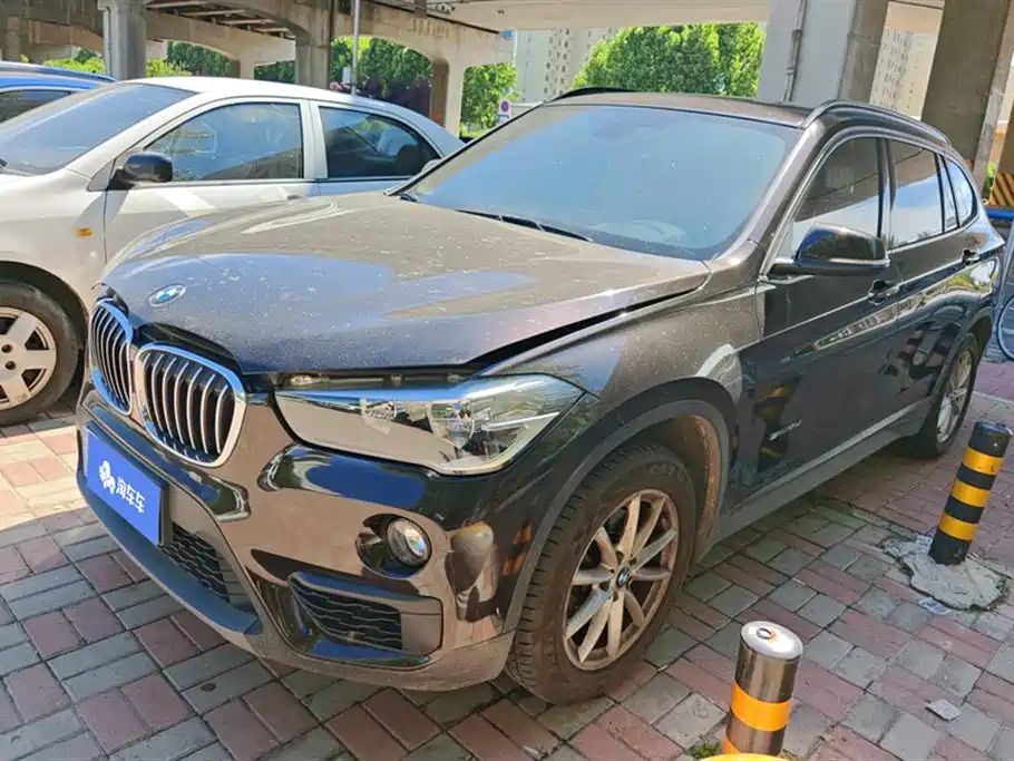 BMW X1 2017 — фото 1