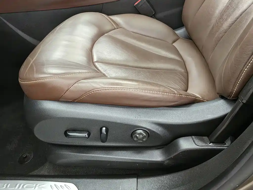 Buick Envision Plus 2018 — фото 20