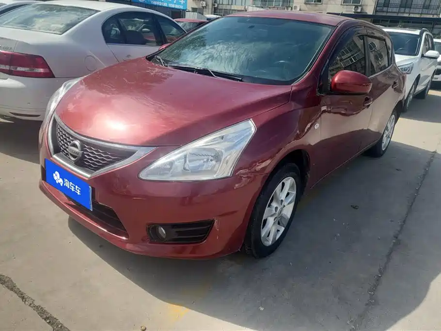 Nissan Tiida 2013