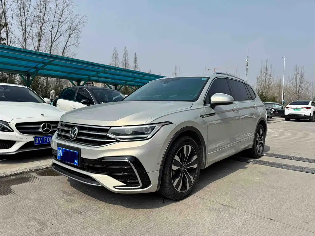 Volkswagen Tiguan L 2022