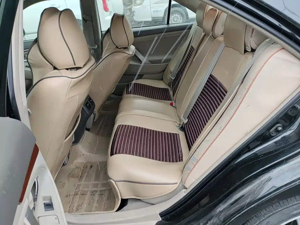 Toyota Camry 2015 — фото 13