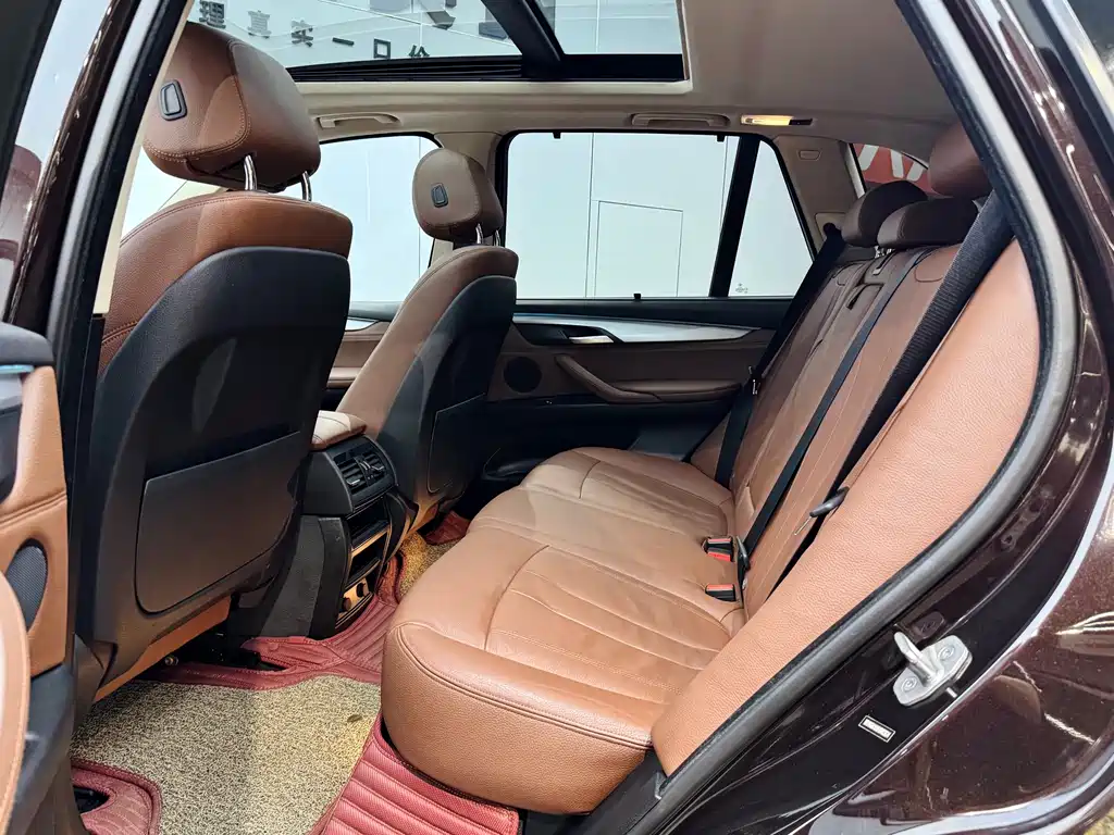 BMW X5 2018 — фото 10