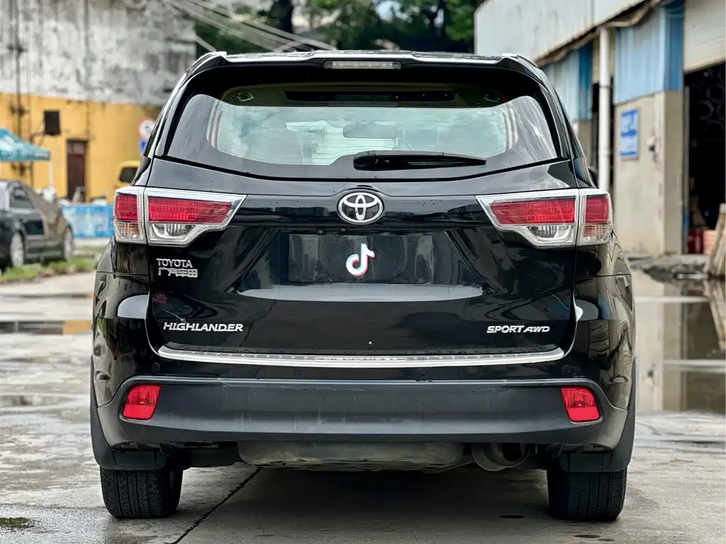 Toyota Highlander 2015 — фото 5