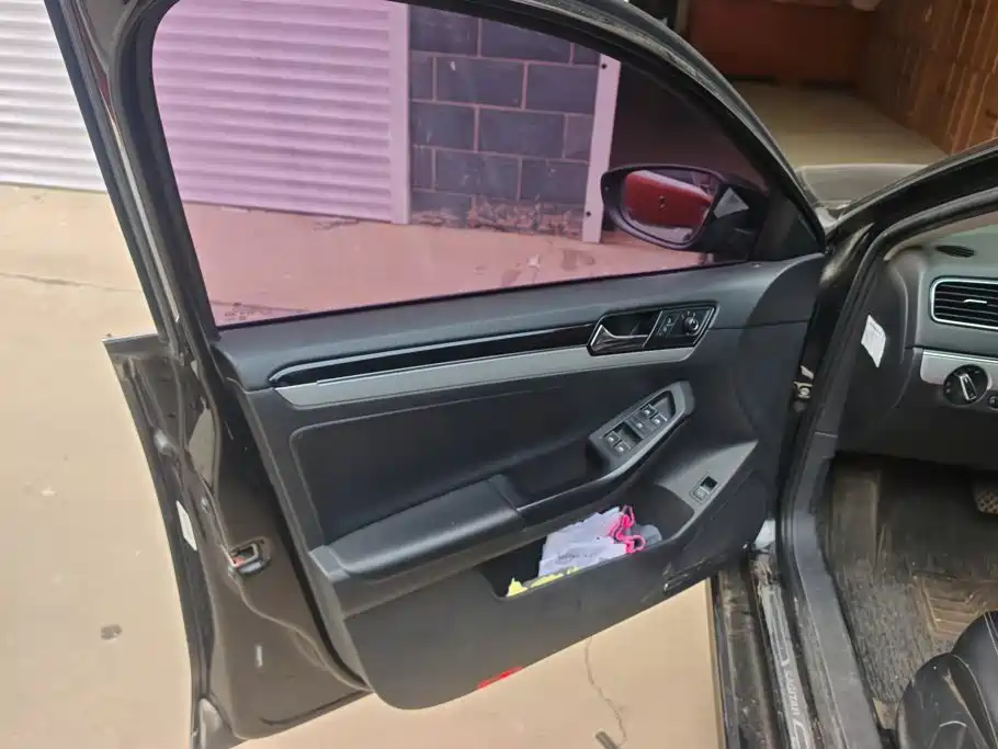 Volkswagen Sagitar 2017