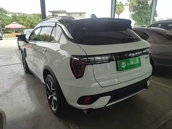Lynk & Co 01 EM-P 2019