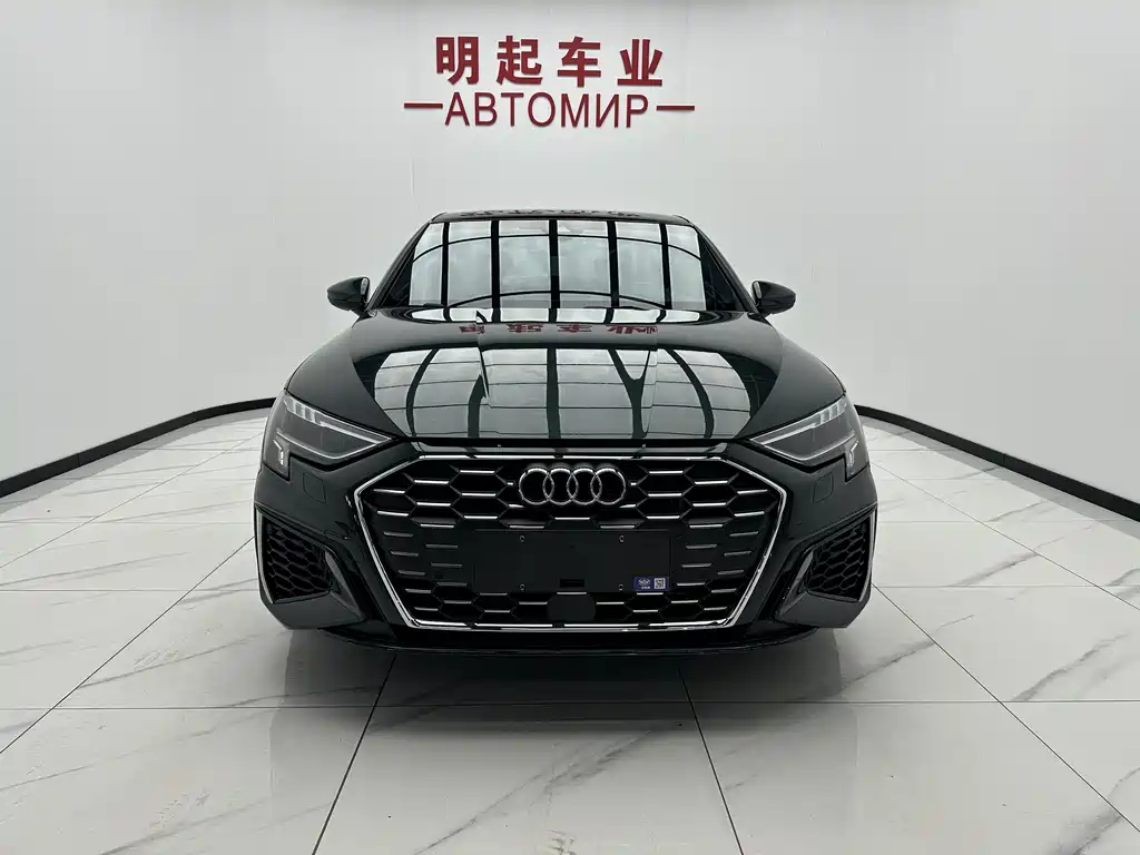 Audi A3 2023 — фото 2