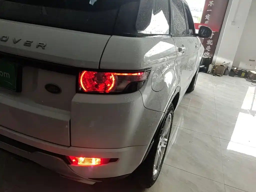Land Rover Range Rover Evoque 2016 — фото 8
