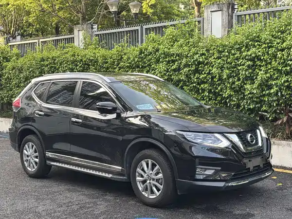 Nissan X-Trail 2025