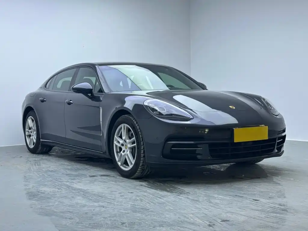 Porsche Panamera 2018 — фото 5