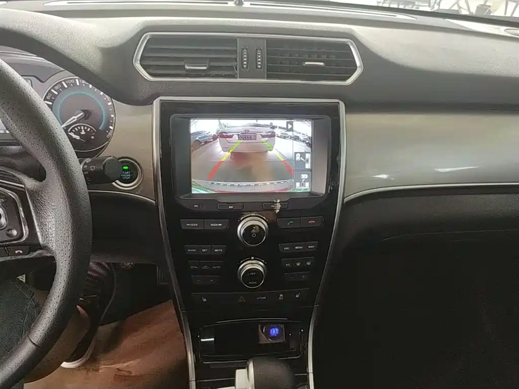 Haval H2 2015 — фото 13