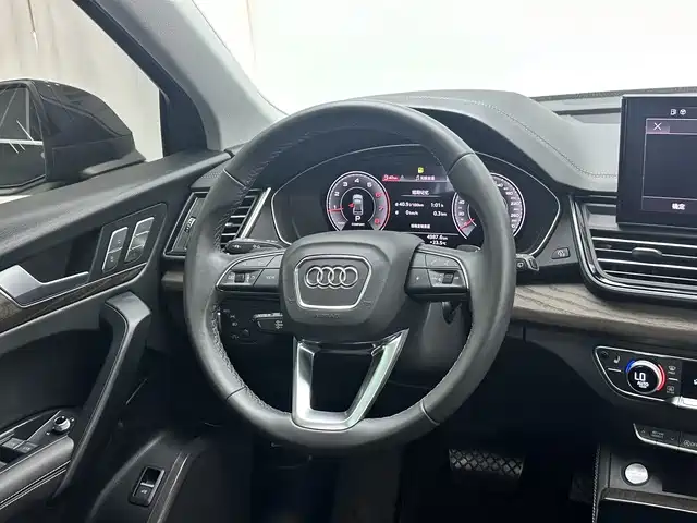 Audi Q5L 2024 — фото 9