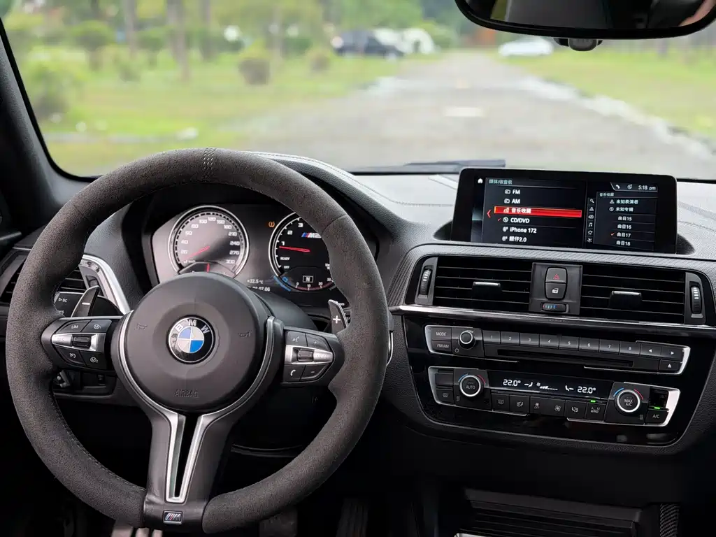 BMW M2 2020 — фото 11