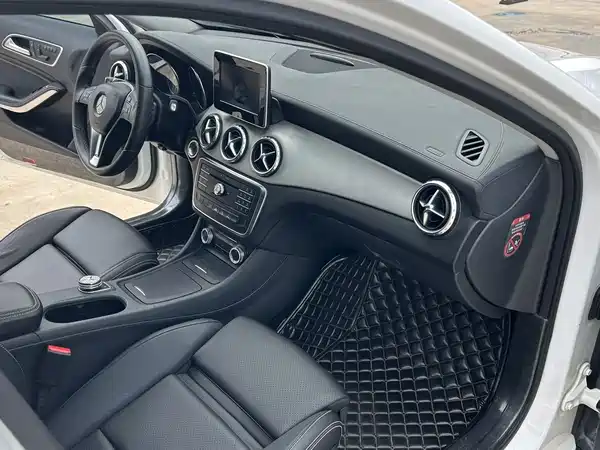Mercedes-Benz GLA 2016