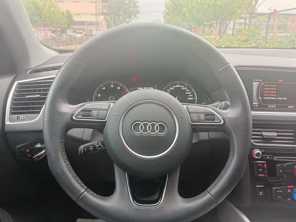 Audi Q5 2018 — фото 19