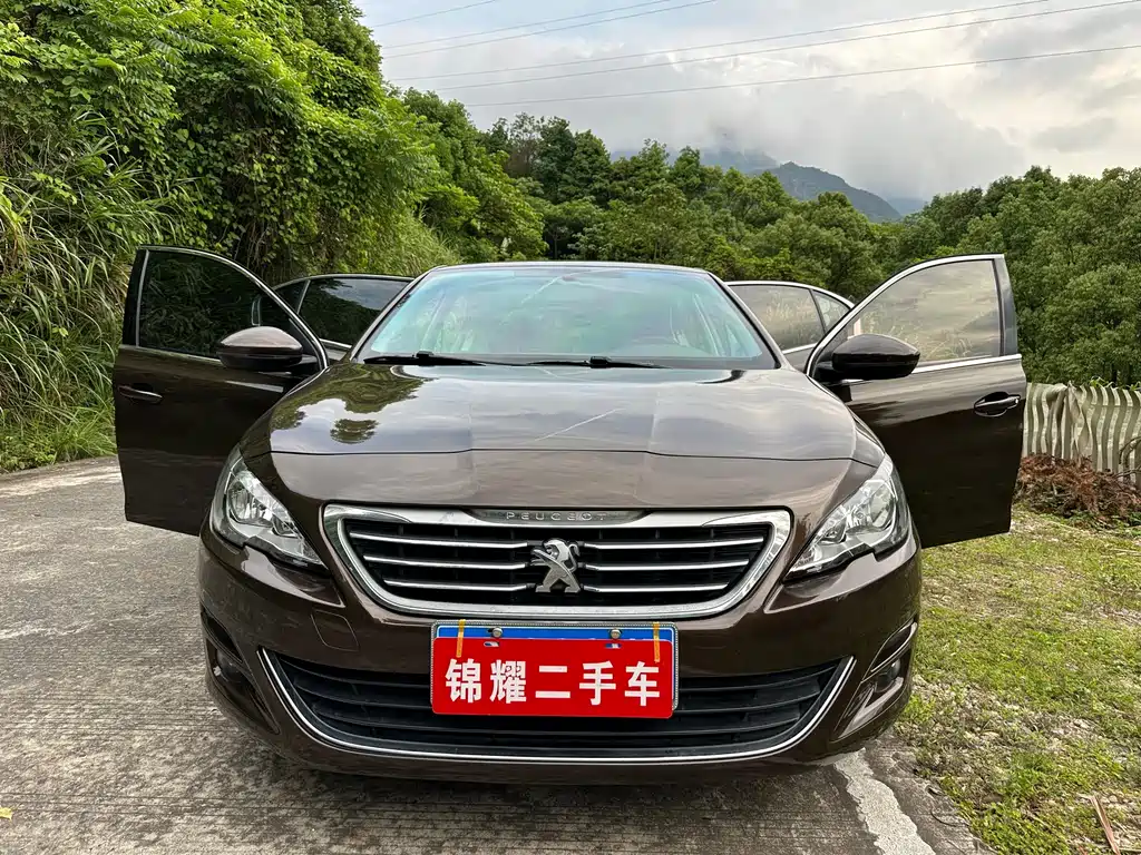 Peugeot 408 2015