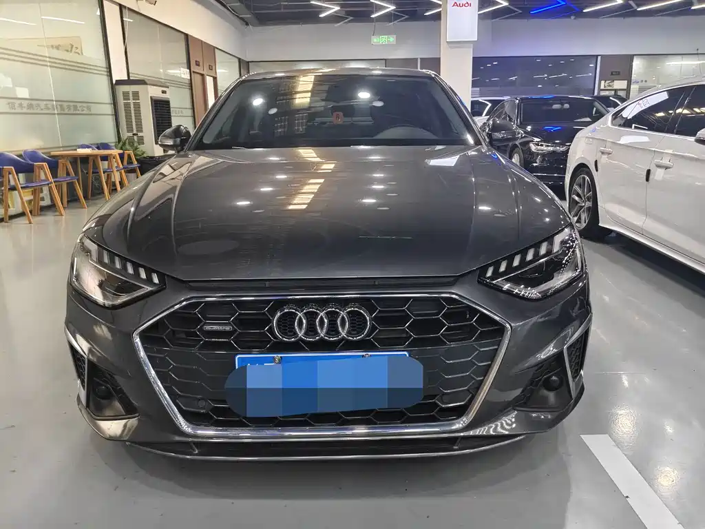 Audi A4L 2021
