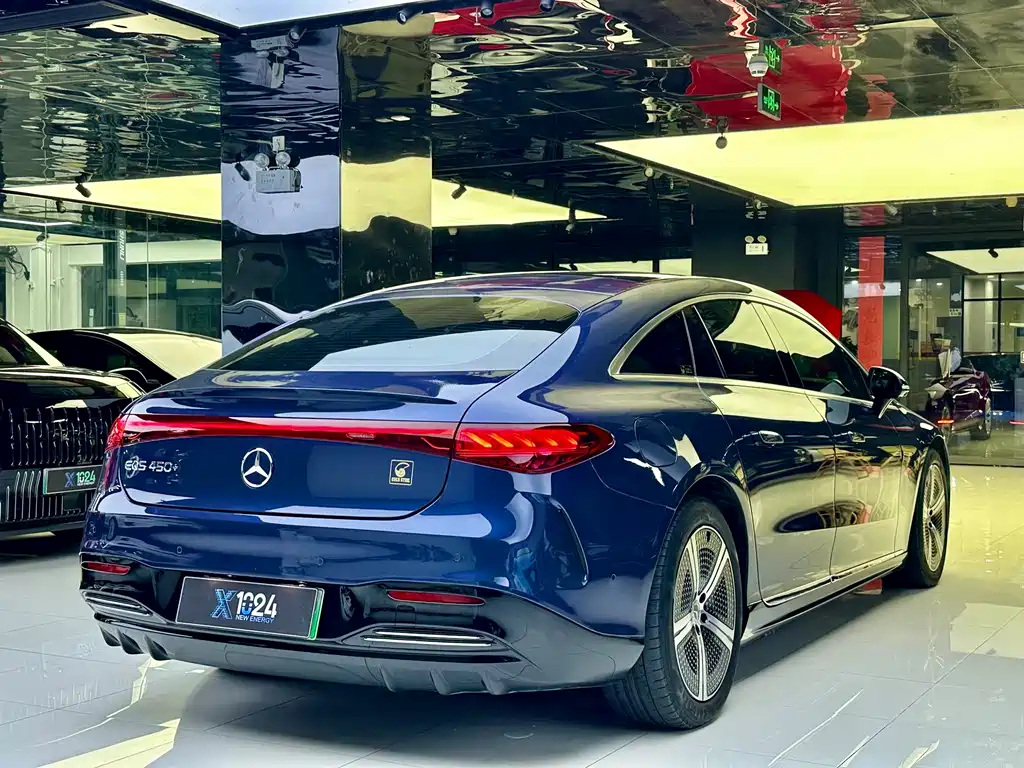 Mercedes-Benz EQS 2022 — фото 15