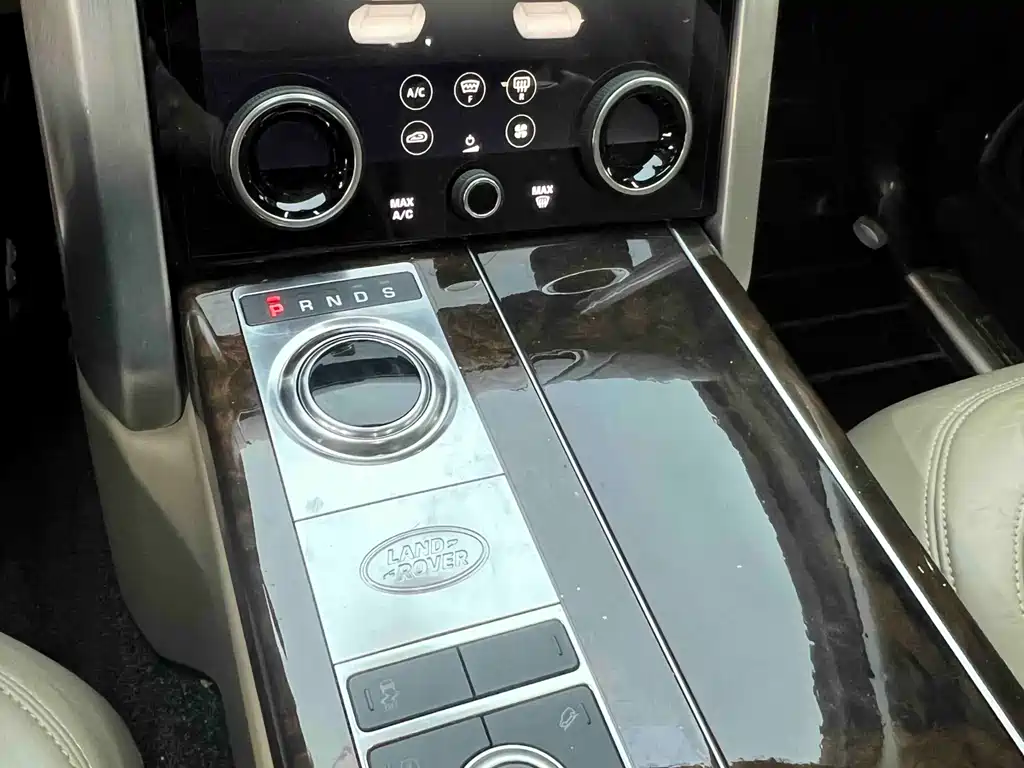 Land Rover Range Rover 2018 — фото 12