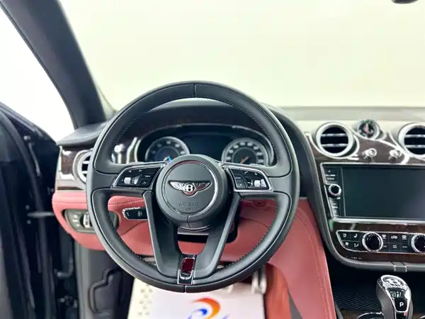 Bentley Bentayga 2016