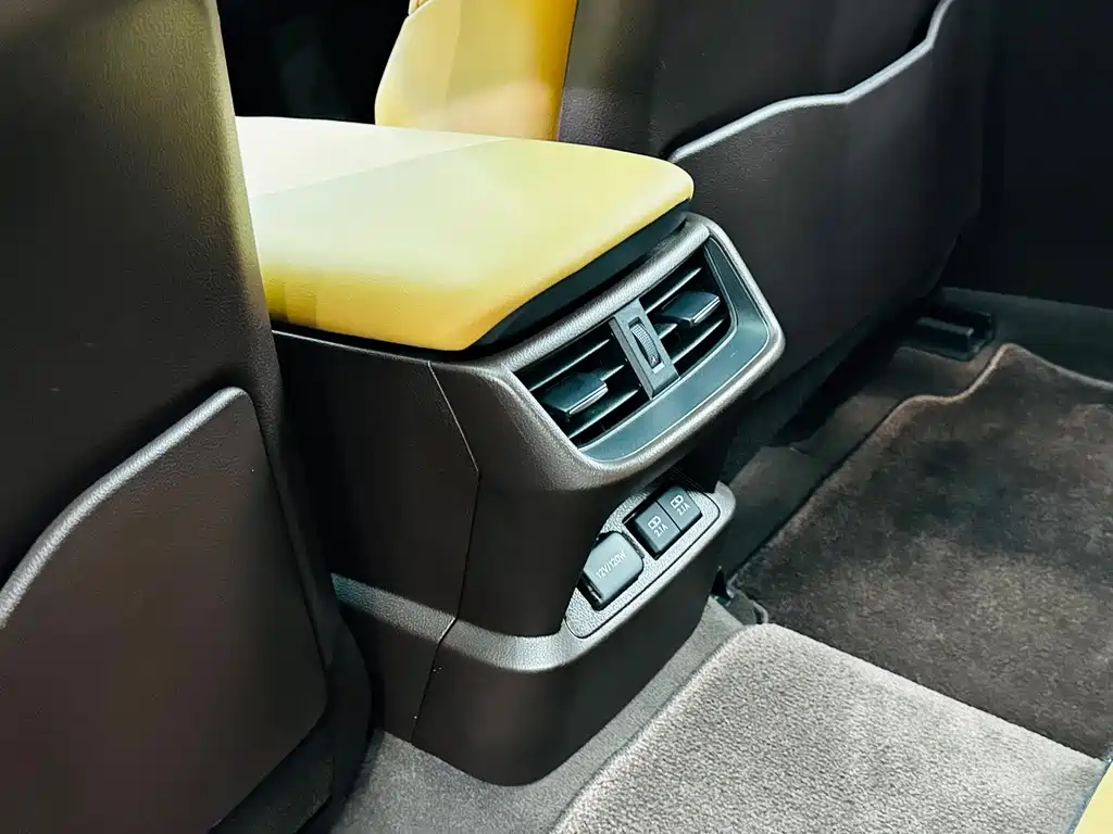 Lexus ES 2021 — фото 15