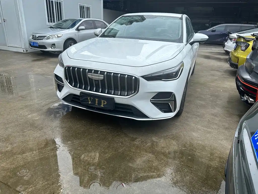Geely Emgrand 2026