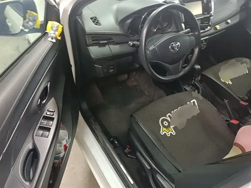 Toyota Yaris L 2021 — фото 16