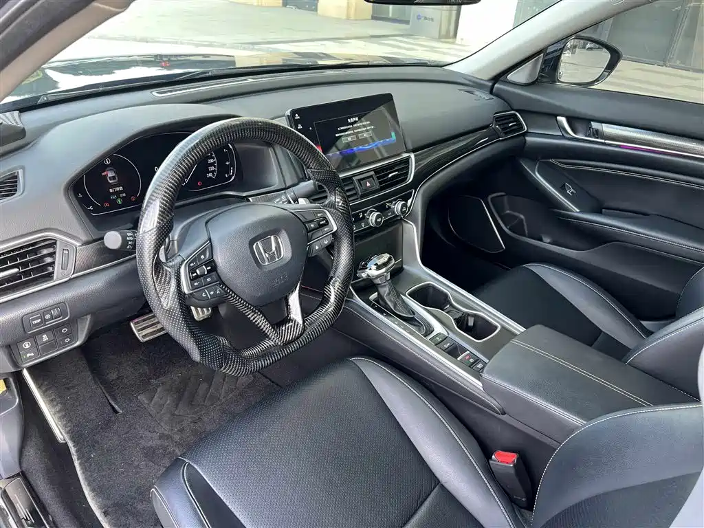 Honda Accord 2022 — фото 23