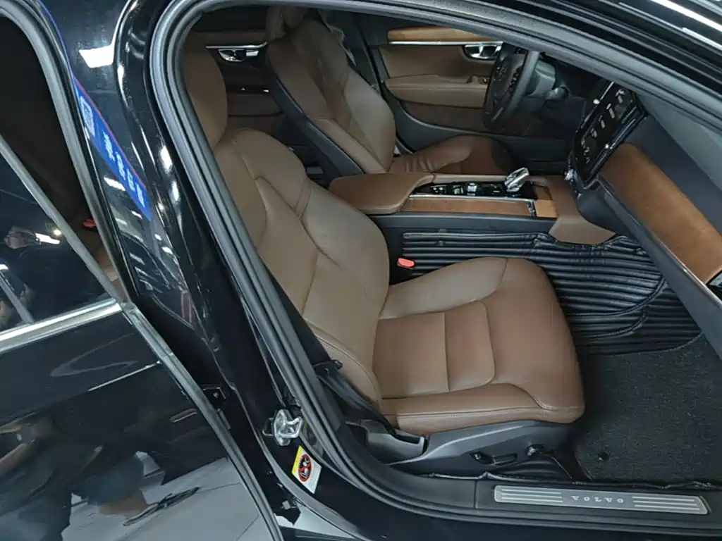 Volvo S90 2020 — фото 25