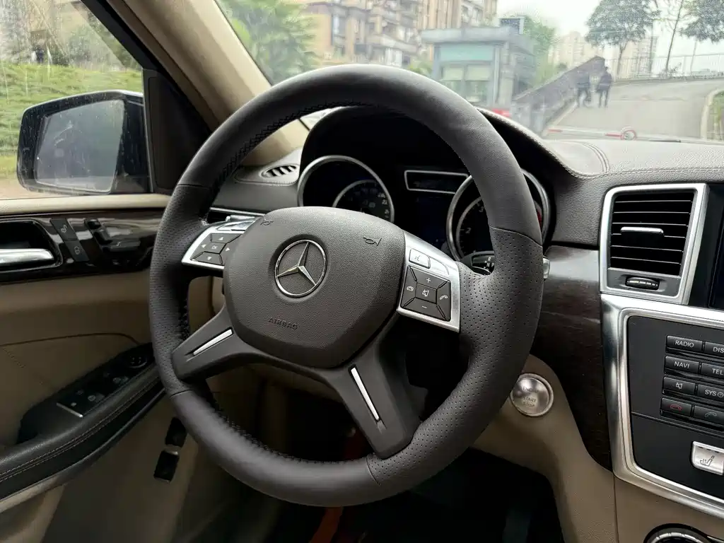 Mercedes-Benz GL-Class 2013 — фото 10