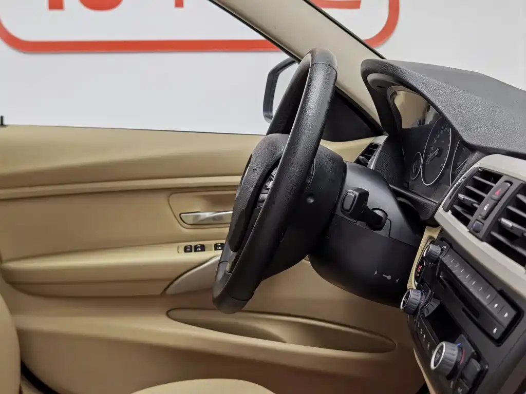 BMW 3 Series 2015 — фото 22