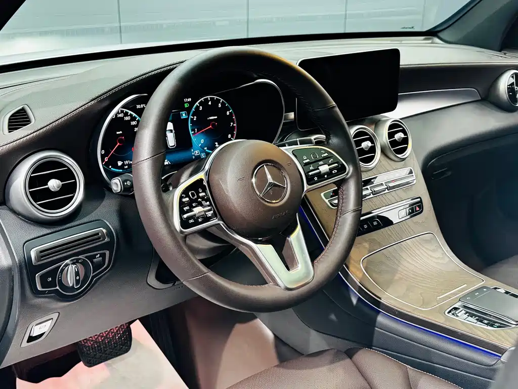 Mercedes-Benz GLC 2023 — фото 10