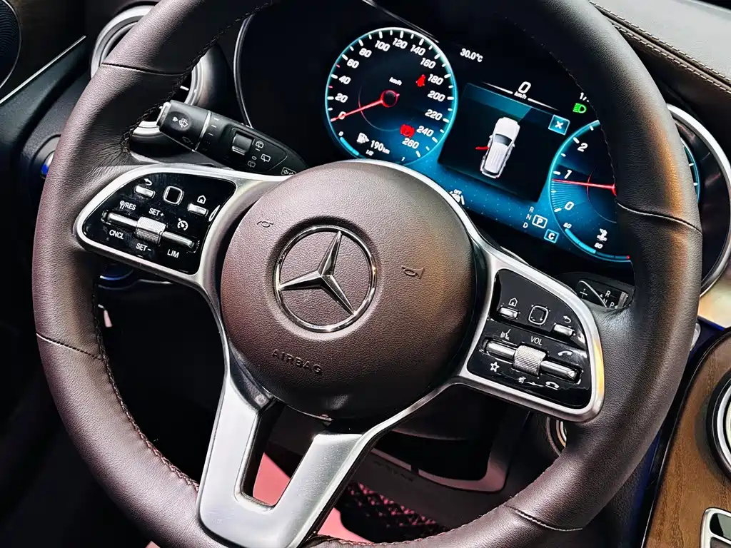 Mercedes-Benz GLC 2023 — фото 16