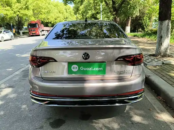 Volkswagen Sagitar 2023